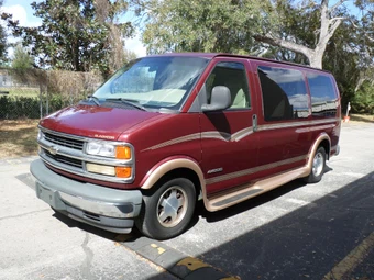 2000 Chevrolet Express G1500 Upfitter Van 135.0" WB - miniatura 5