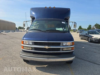 2000 Chevrolet Express G3500 Cutaway 1SA 12K GVWR DRW - miniatura 2