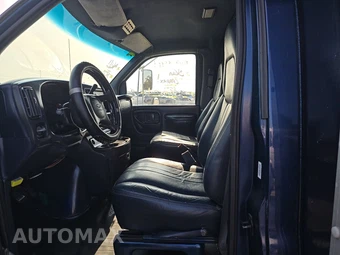 2000 Chevrolet Express G3500 Cutaway 1SA 12K GVWR DRW - miniatura 7