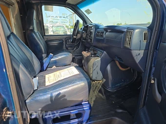 2000 Chevrolet Express G3500 Cutaway 1SA 12K GVWR DRW - miniatura 8