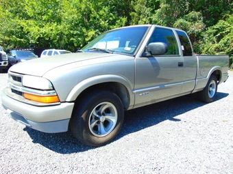 2000 Chevrolet S-10 Base Extended Cab Medium Bed – miniatura 6