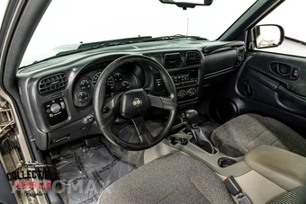 2000 Chevrolet S-10 LS Extended Cab Medium Bed - miniatura 3