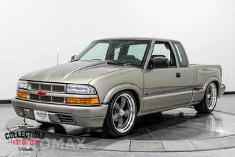 2000 Chevrolet S-10 LS Extended Cab Medium Bed - miniatura 8