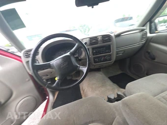 2000 Chevrolet S-10 LS Extended Cab Medium Bed - miniatura 11