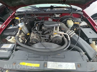 2000 Chevrolet S-10 LS Extended Cab Medium Bed - miniatura 14