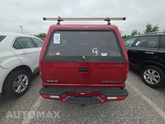2000 Chevrolet S-10 LS Extended Cab Medium Bed - miniatura 5