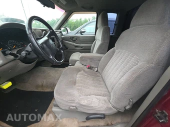 2000 Chevrolet S-10 LS Extended Cab Medium Bed - miniatura 7