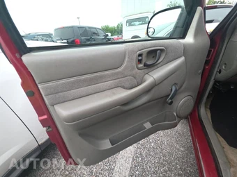 2000 Chevrolet S-10 LS Extended Cab Medium Bed - miniatura 9