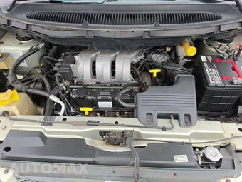 2000 Dodge Grand Caravan LE 119.3" WB – miniatura 16