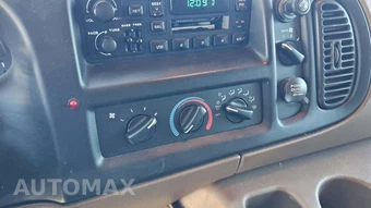 2000 Dodge Ram Cargo Van 1500 127.2" WB - miniatura 26