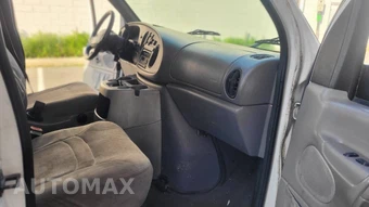 2000 Ford E-150 Wagon XL 138.0" WB - miniatura 20