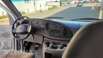 2000 Ford E-150 Wagon XL 138.0" WB - miniatura 21