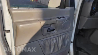 2000 Ford E-150 Wagon XL 138.0" WB - miniatura 27