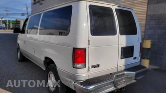 2000 Ford E-150 Wagon XL 138.0" WB - miniatura 32