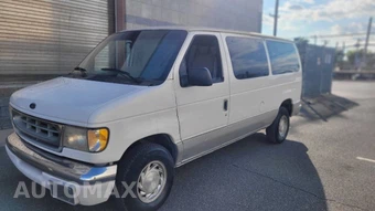 2000 Ford E-150 Wagon XL 138.0" WB - miniatura 38