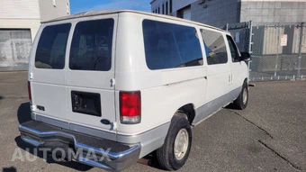 2000 Ford E-150 Wagon XL 138.0" WB - miniatura 4