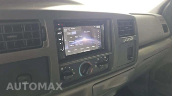 2000 Ford Excursion XLT – miniatura 23