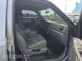 2000 Ford Excursion XLT – miniatura 8