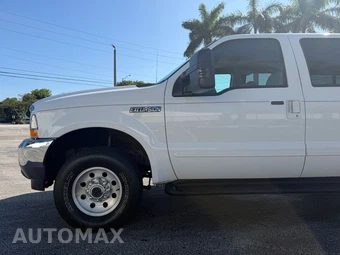 2000 Ford Excursion XLT - miniatura 12