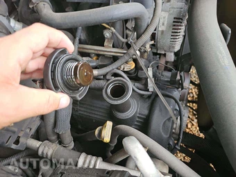 2000 Ford Expedition Eddie Bauer – miniatura 31