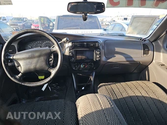 2000 Ford Explorer XLT – miniatura 11