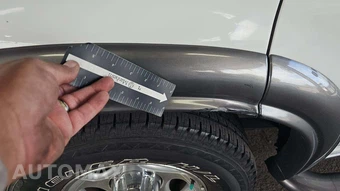 2000 Ford Explorer XLT – miniatura 20