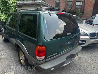 2000 Ford Explorer XLT - miniatura 9