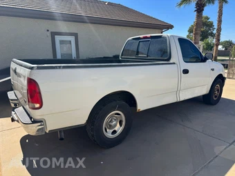 2000 Ford F-150 XL Regular Cab Long Bed - miniatura 2