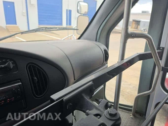 2000 Ford Super Duty E-350 Cutaway DRW - miniatura 18