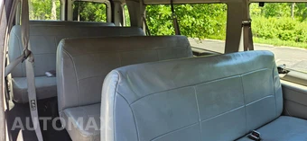 2000 Ford Super Duty E-350 Wagon XL 138.0" WB - miniatura 10