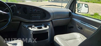 2000 Ford Super Duty E-350 Wagon XL 138.0" WB - miniatura 8