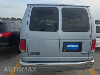 2000 Ford Super Duty E-350 Wagon XLT 138.0" WB - miniatura 5