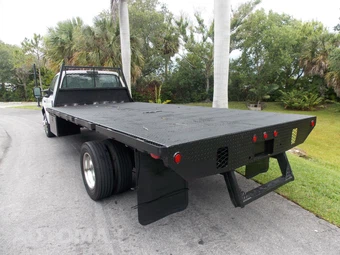 2000 Ford Super Duty F-450 Cab Chassis XL Regular Cab DRW - miniatura 17