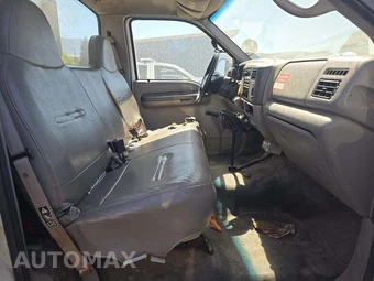 2000 Ford Super Duty F-450 Cab Chassis XL Regular Cab DRW – miniatura 17
