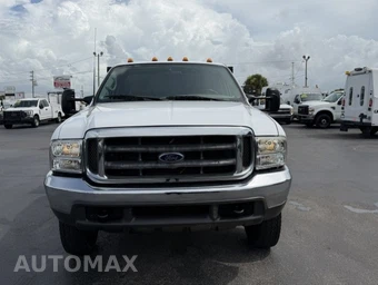 2000 Ford Super Duty F-550 Cab Chassis XL Regular Cab DRW - miniatura 2