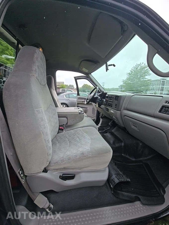 2000 Ford Super Duty F-550 Cab Chassis XLT Regular Cab DRW - miniatura 16