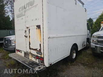 2000 Isuzu NPR Base Low Tilt – miniatura 4