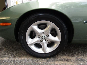 2000 Jaguar XK8 Convertible - miniatura 19