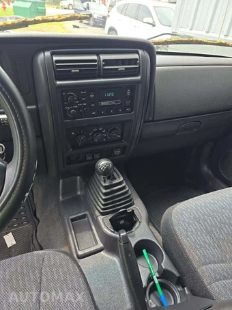 2000 Jeep Cherokee SE – miniatura 10