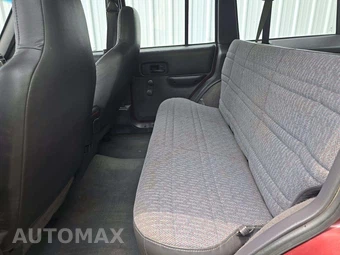 2000 Jeep Cherokee SE – miniatura 13
