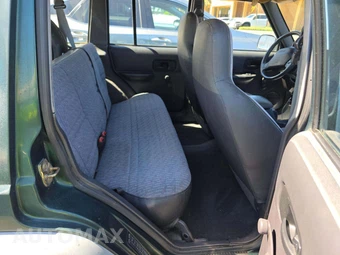2000 Jeep Cherokee SE – miniatura 13