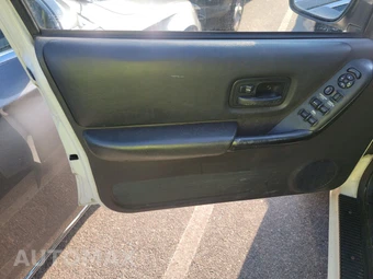 2000 Jeep Cherokee Sport – miniatura 9