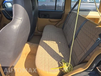 2000 Jeep Cherokee Sport – miniatura 13
