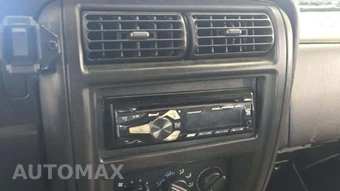 2000 Jeep Cherokee Sport – miniatura 23