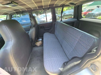2000 Jeep Cherokee Sport – miniatura 13