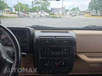 2000 Jeep Wrangler Sahara – miniatura 10