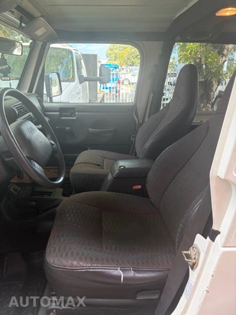 2000 Jeep Wrangler Sport - miniatura 23