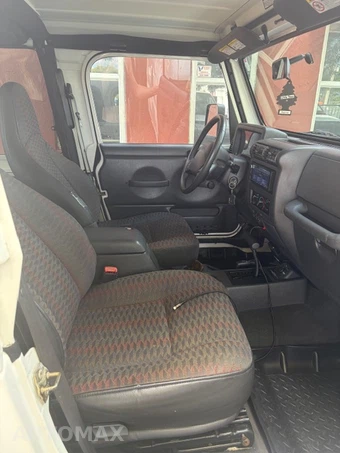 2000 Jeep Wrangler Sport - miniatura 9