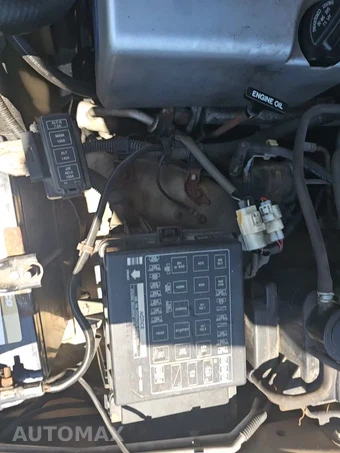 2000 Lexus LX 470 – miniatura 39