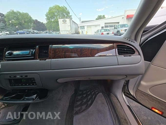 2000 Lincoln Town Car Signature – miniatura 19
